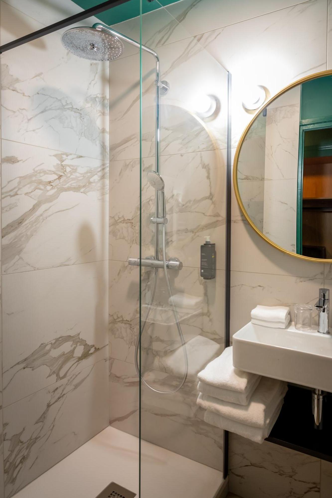 Brit Hotel Kara Sainte Anne D'Auray Rom bilde